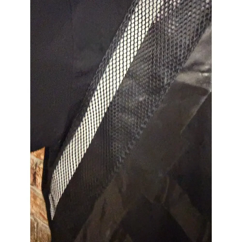 Guess Mens Logo Shirt Tee Size Medium Streetwear Casual Logo Spellout - Picture 3 of 3